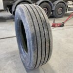  Opona ciężarowa używana prowadząca 315/70R22.5 SEMPERIT RUNNER F2 / 13-14mm