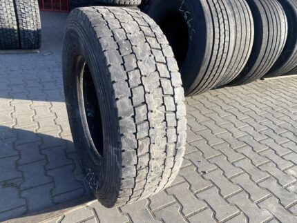 Opona ciężarowa używana napędowa 305/70R19.5 PIRELLI TR:01 / 8-9mm