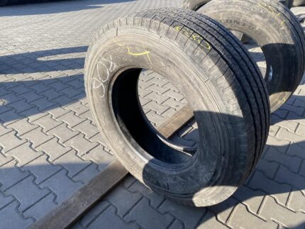 Opona ciężarowa używana prowadząca 285/7R19.5 MICHELIN XZE2+ / 12mm