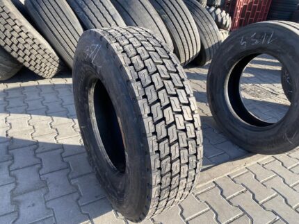 Opona ciężarowa używana napędowa 265/70R17.5 BIEŻNIKOWANA TYP MICHELIN XDE2+ / 100% Bieżnika