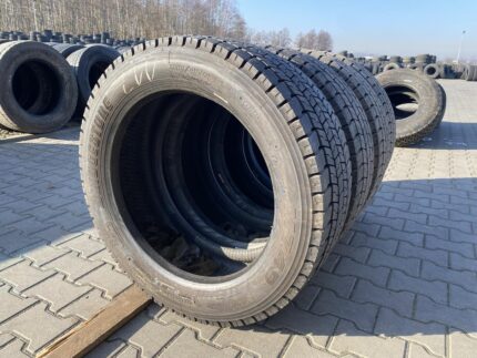 Opony ciężarowe używane napędowe 315/45R22.5 BRIDGESTONE M749 / 100% Bieżnika