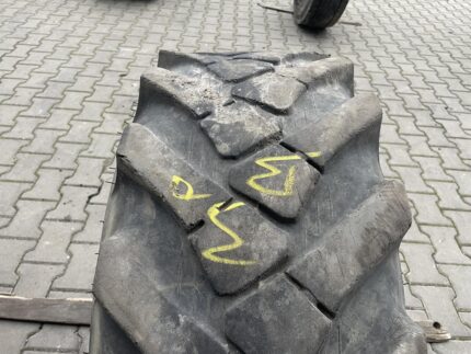 Opona używana przemysłowa 12.5-18, 335/80-18 ALLIANCE MPT / 50% Bieżnika