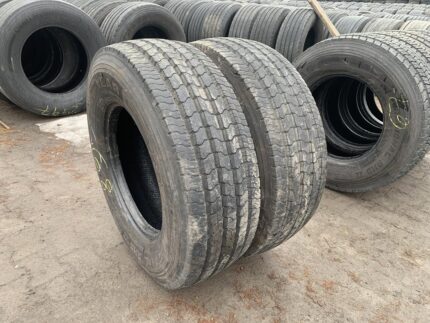 Opony używane ciężarowe przód 305/70R19.5 GOODYEAR REGIONAL RHS II / 12-13mm