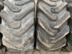 Opony używane przemysłowe ładowarka 400/70-20 16/70-20 BKT CONSTAR