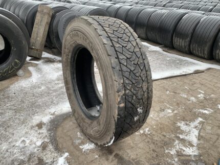 Opona używana ciężarowa napędowa 315/70R22.5 GOODYEAR KMAX D GEN-2 / 11-12mm