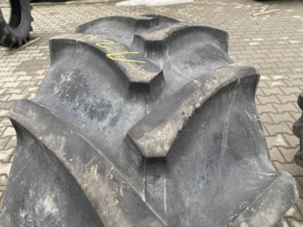 Opona do maszyn rolniczych 445/70R24, 17.5R24, 17.5-24 CONTINENTAL AC70 G / 70% bieżnika