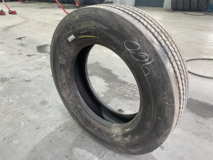 Opona ciężarowa używana przednia 275/70R22.5 TRUCKSTAR TH CITY 3 / 15mm