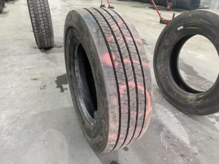 Opona ciężarowa używana uniwersalna 275/70R22.5 GOODYEAR URBANMAX MCD TRACTION / 17mm