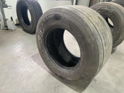 Opona ciężarowa używana naczepowa 445/45R19.5 MICHELIN X LINE ENERGY T / 7-8mm