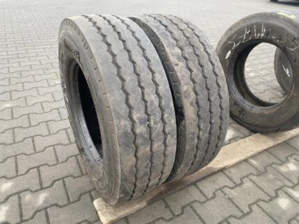 Opony ciężarowe używane naczepowe 245/70R17.5 PIRELLI ST:01 / 10-11mm