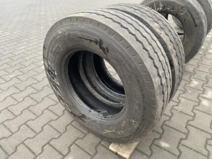 Opony ciężarowe używane naczepowe 245/70R17.5 PIRELLI ST:01 / 10-11mm