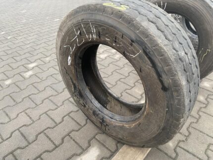 Opona ciężarowa używana naczepowa 245/70R17.5 PIRELLI ST:01 / 10mm