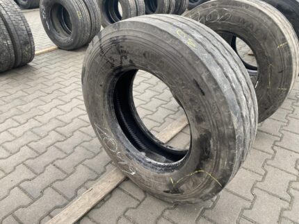 Opona ciężarowa używana naczepowa 235/75R17.5 GOODYEAR REGIONAL RHT II / 7-8mm