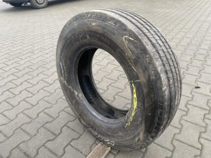 Opona ciężarowa używana przód 235/75R17.5 PIRELLI R02 PROFUEL STEER / 10mm