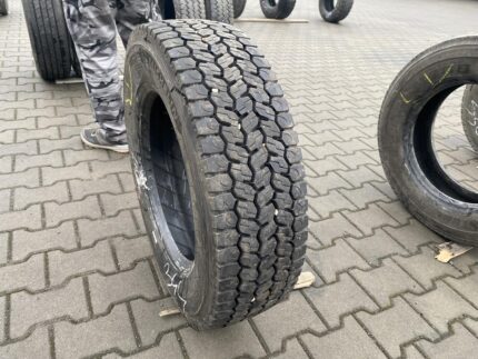 Opona ciężarowa używana napędowa 205/75R17.5 MICHELIN XMULTI D / 11mm