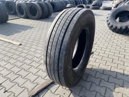 Opona używana ciężarowa przednia 295/80R22.5 BRIDGESTONE COACH-AP001 / 10-11mm