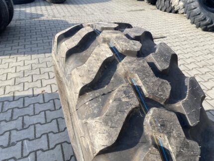 Opona używana  przemysłowa  365/80R20 14.5R20 MITAS EM-01/ 100% bieżnika