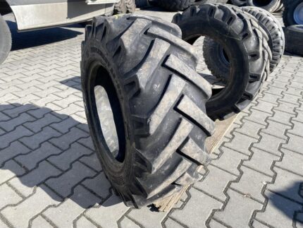 Opona przemysłowa do ładowarki 10.0/75-15.3 BKT IMPLEMENT AS504 / 70% Bieżnika