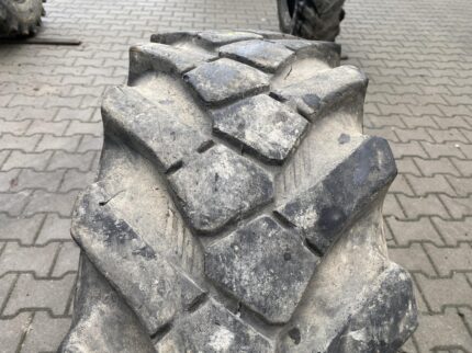 Opona używana przemysłowa 12.5-18, 335/80-18 ALLIANCE MPT / 50% Bieżnika