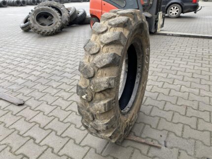 Opona przemysłowa do koparek 8.25-20 CAMSO WEX552