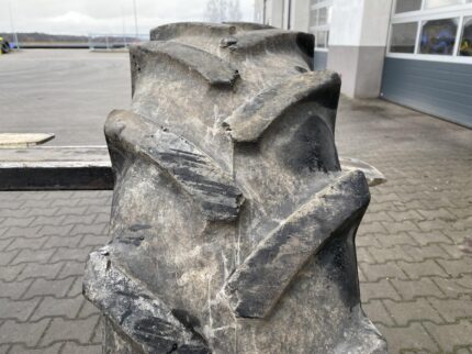 Opony do maszyn rolniczych 320/85R24,12.4-24 MITAS RADIAL DRIVE RD-01 / 50% Bieżnika