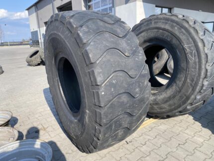 Opony przemysłowe do Fadromy 23.5R25 BRIDGESTONE VJT / Pogłębiany bieżnik