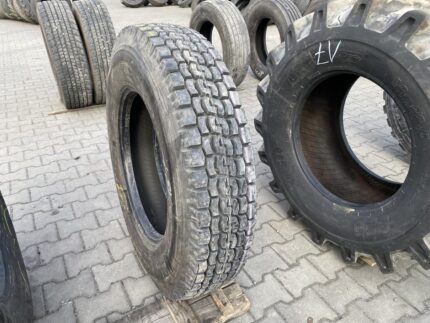 Opona ciężarowa używana napędowa 10R22.5 BRIDGESTONE V-STEEL MIX 716 / 100% Bieżnika