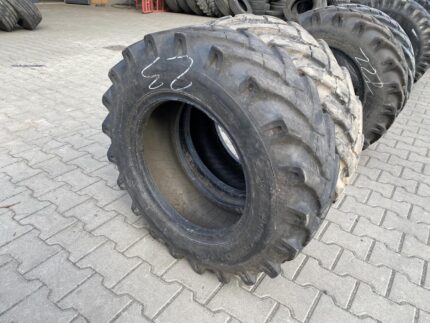 Opony do maszyn budowlanych 10.5-18 ALLIANCE MPT / 40-50% BIEŻNIKA
