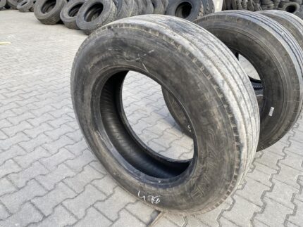 Opona ciężarowa używana prowadząca 275/70R22.5 FALKEN RX128 / 10-11mm