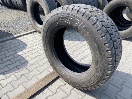 Opona używana do ciężarówki 315/60R22.5 BARUM BD200 ROAD / 15-16mm