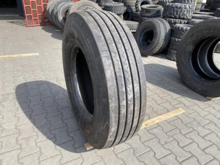 Używana opona ciężarowa prowadząca 315/80R22.5 DUNLOP SP352 / 11mm