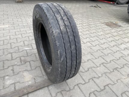 Opona ciężarowa używana naczepowa 215/75R17.5 BRIDGESTONE R-TRAILER 001 / 6-7mm