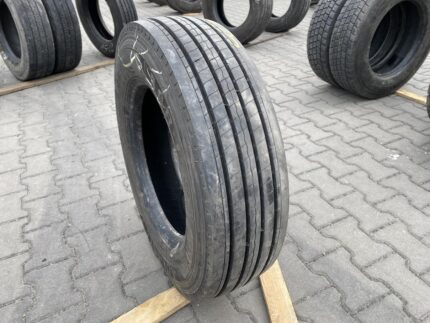 Opona ciężarowa używana naczepowa 215/75R17.5 ADVANCE GR-T1 / 12mm