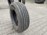 Opona ciężarowa używana naczepowa 235/75R17.5 RIKEN ROAD READY T / 7-8mm