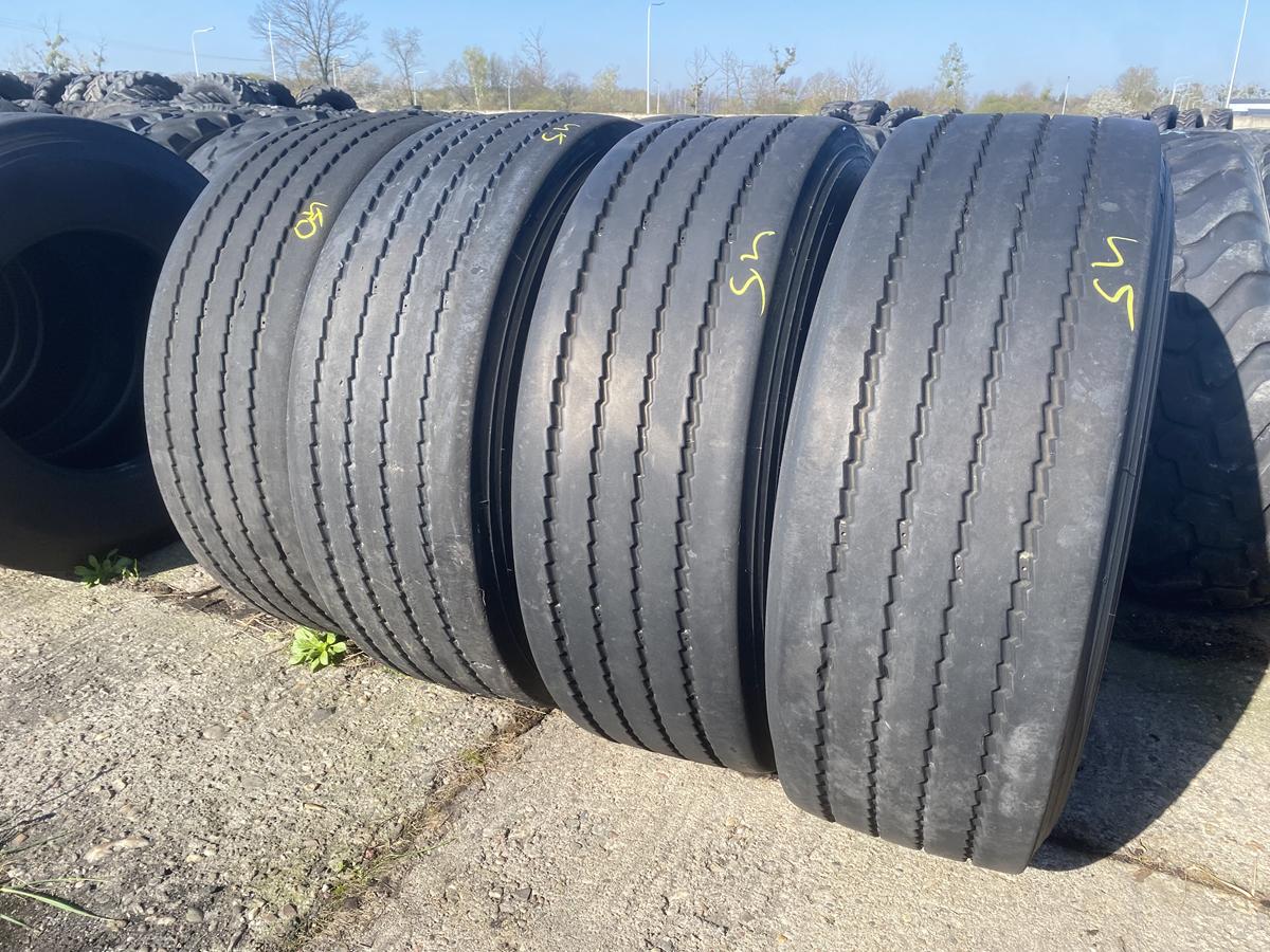 Opony używane naczepowe 385/65r22.5 Hankook TH22 / 9mm Opony używane naczepowe 385/65r22.5 Hankook TH22 / 9mm