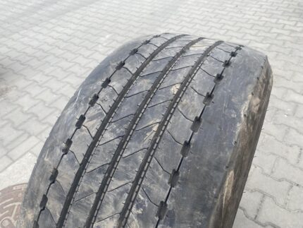 Opona ciężarowa używana prowadząca 355/50R22.5 GOODYEAR KMAX S GEN-2 / 9-10mm