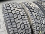 Opony używane ciężarowe napędowe 295/60R22.5 BIEŻNIKOWANA RECAMIC TYP MICHELIN XW4S / 15-16mm
