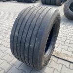 Opona ciężarowa używana naczepowa 445/45R19.5 PIRELLI ST:01 / 8-9mm