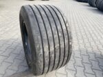 Opona ciężarowa używana naczepowa 445/45R19.5 GOODYEAR KMAX T GEN-2 / 7-8mm