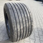 Opona ciężarowa używana naczepowa 445/45R19.5 GOODYEAR KMAX T GEN-2 / 7-8mm