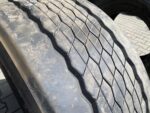 Opona używana ciężarowa naczepowa 385/55R22.5 BRIDGESTONE DURAVIS R-TRAILER 002 / 13-14mm - obrazek 3