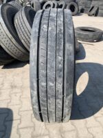 Opona używana ciężarowa przednia 295/80R22.5 BRIDGESTONE COACH-AP 001 / 11-12mm