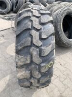 Opona używana przemysłowa 365/70R18 DUNLOP SPT9 SP T9 / 100% BIEŻNIKA