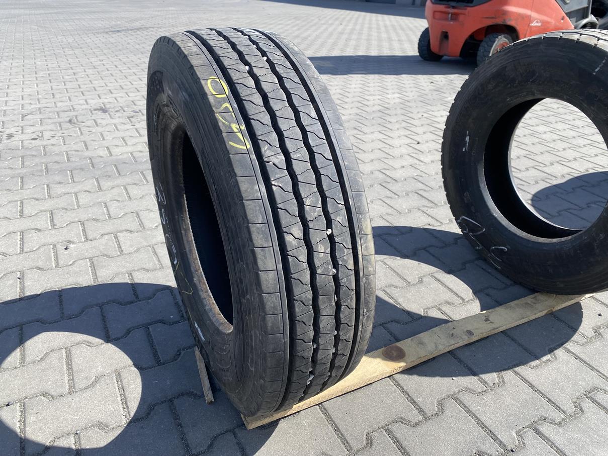 Opona ciężarowa używana prowadząca 225/75R17.5 HANKOOK SMART FLEX AH35 / 11mm Opona ciężarowa używana prowadząca 225/75R17.5 HANKOOK SMART FLEX AH35 / 11mm