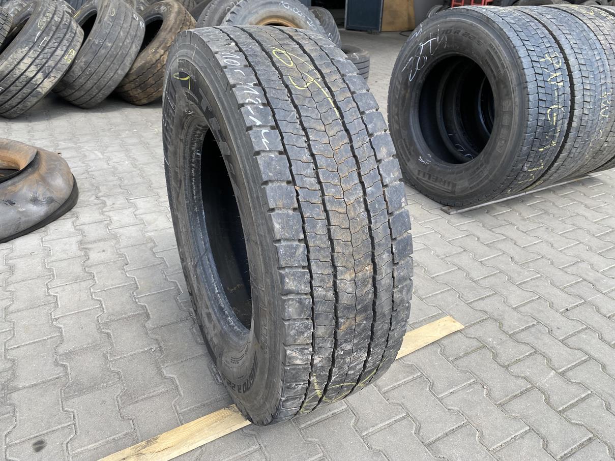 Opona ciężarowa używana napędowa 315/70R22.5 PIRELLI TH:01 ENERGY / 10-12mm Opona ciężarowa używana napędowa 315/70R22.5 PIRELLI TH:01 ENERGY / 10-12mm
