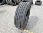 Opona ciężarowa używana prowadząca 315/70R22.5 PIRELLI FR:01 TRIATHLON / 10-11mm