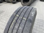 Opona ciężarowa używana prowadząca 315/70R22.5 PIRELLI FR:01 TRIATHLON / 10-11mm - obrazek 4