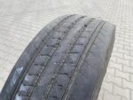 Opona ciężarowa używana prowadząca 315/70R22.5 FIRESTONE FS422 / 8mm - obrazek 4