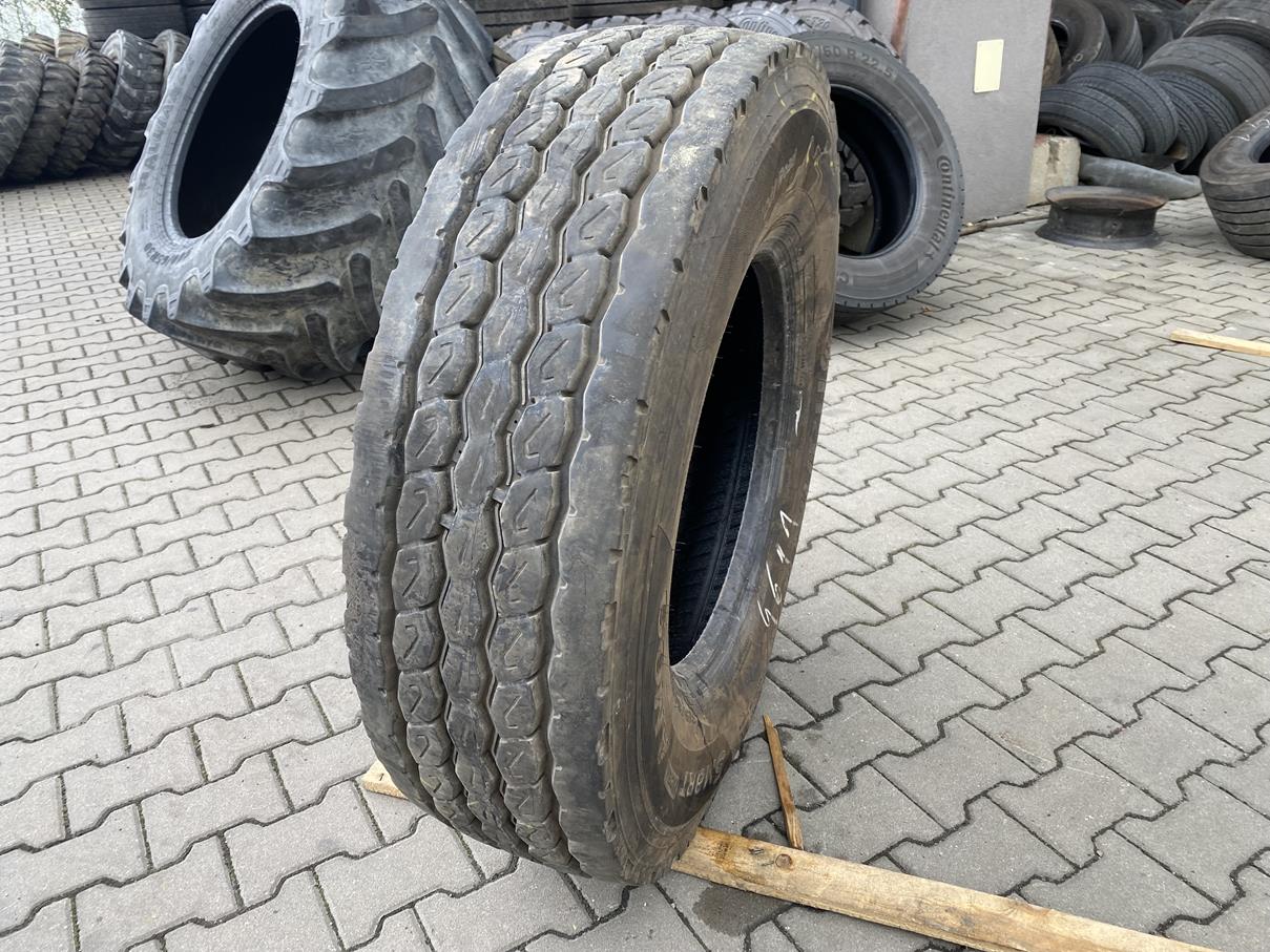 IMG_8262 Opona ciężarowa używana prowadząca 315/80R22.5 HANKOOK SMART WORK AM09 / 14-15mm - obrazek 1
