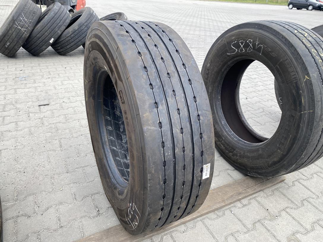 IMG_0816 Opona ciężarowa używana prowadząca 315/70R22.5 MICHELIN X MULTI ENERGY Z2 / 8-9mm - obrazek 1